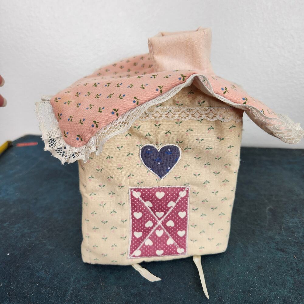 VTG Fabric Floral Cottage Core House Tissue Box Cover Holder Prairie Core